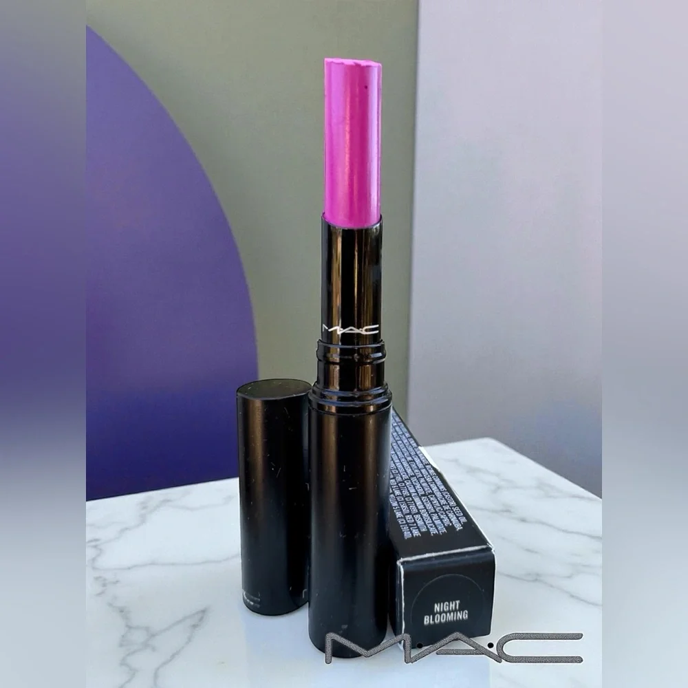 MAC NIGHT BLOOMING Mattene Lipstick. LIMITED EDITION. NEW IN BOX.